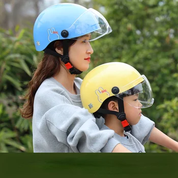 Cartoony мотоциклет шлем за мъже и жени Four Seasons, гъвкав, устойчив на удари, Нов Защитен Полушлем, Аксесоари за мотоциклети