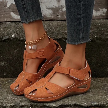 2023 Нови Летни дамски сандали на танкетке, удобна нескользящая плажни обувки на платформа в стил ретро, обикновена Отворени женски римски сандали